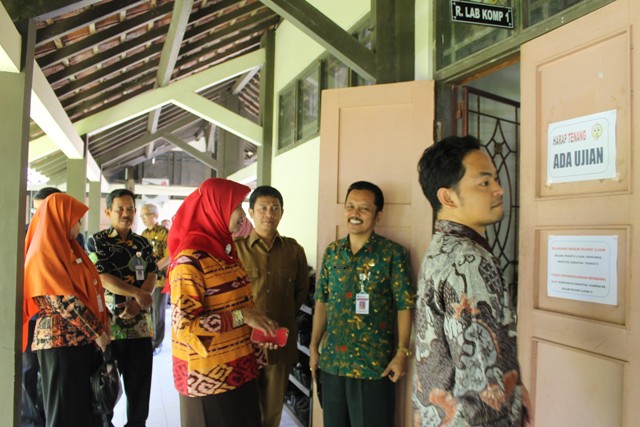 UN SMK di Kebumen 100% Sudah Berkomputer