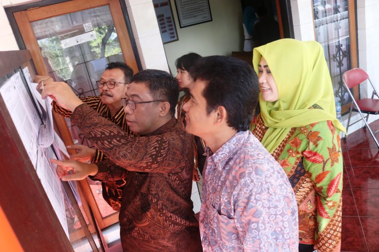 Banyak Korban dalam Pemilu 2019, Dewan: Jangan Salahkan Regulasi tapi Cari Solusinya