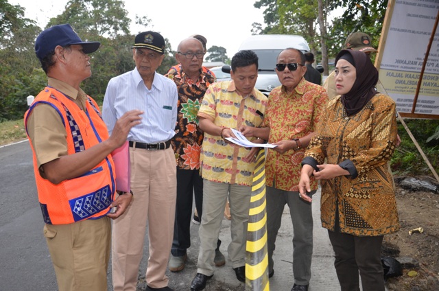 Proyek Jalan Ngablak Magelang Dipantau