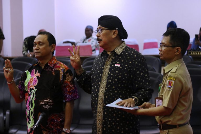 Bambang ‘Kribo’ Kusriyanto dan Sukirman Pimpinan Sementara DPRD