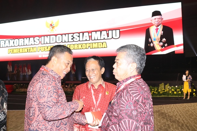 Semua Pimpinan Pusat-Daerah Wajib Dukung Investasi