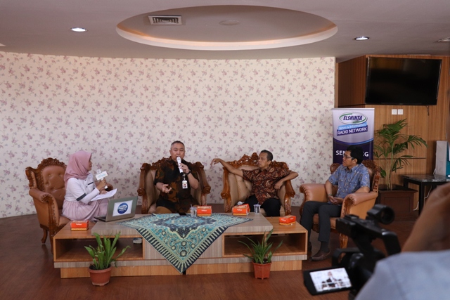 DIALOG RADIO: Pilkada, Junjung Persatuan dan Kesatuan