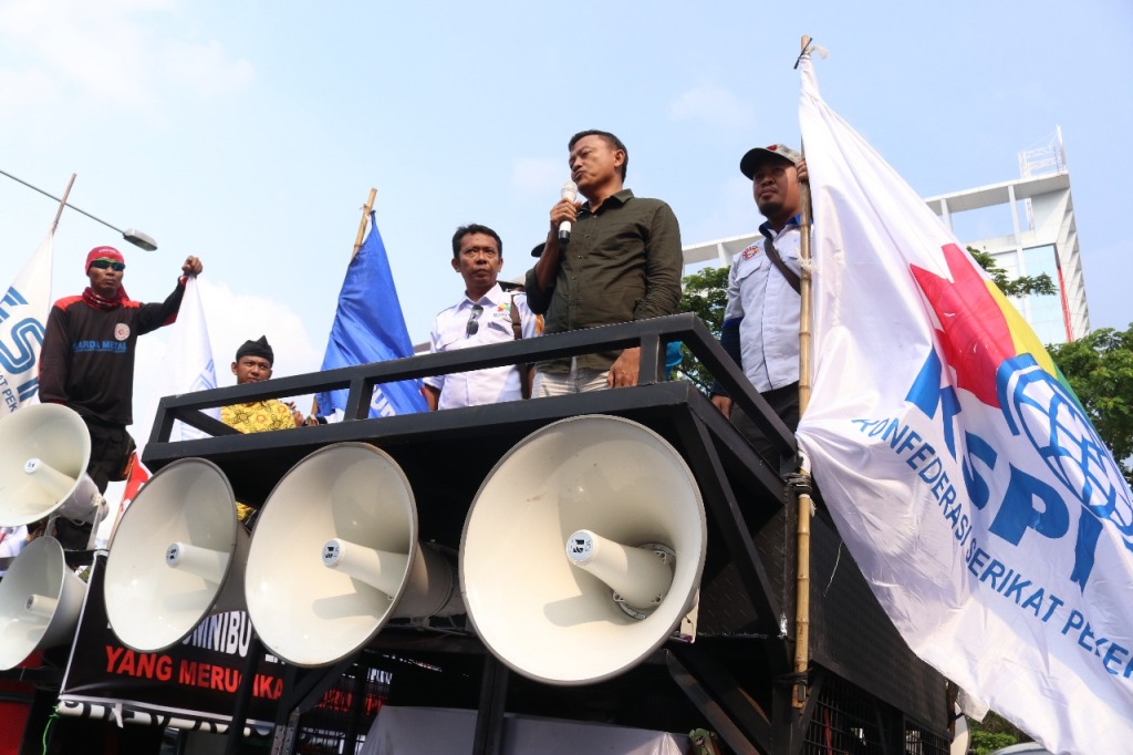 Dewan Aspirasikan Penolakan RUU Omnibus Law