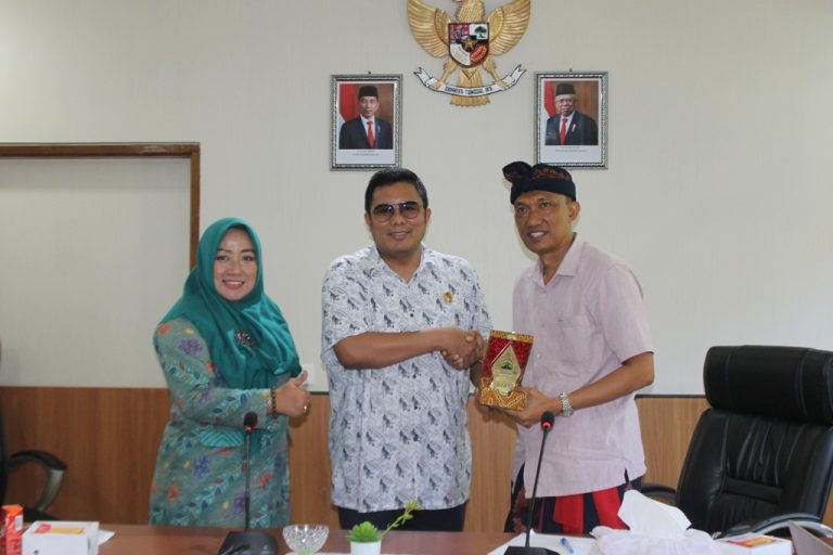 Bantuan Keuangan Desa di Bali Rp 50 Juta/Desa