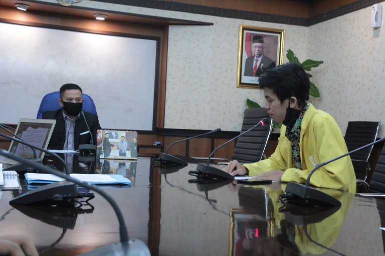 Dialog Sukirman & Mahasiswa Bahas Relaksasi Biaya Kuliah