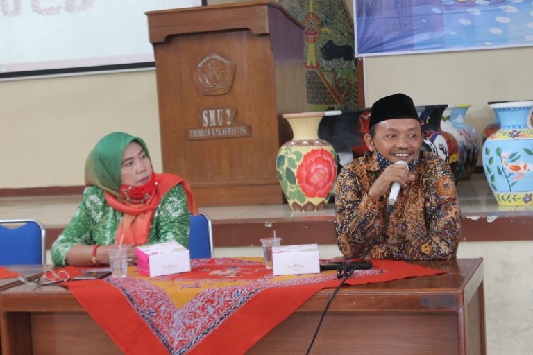 Kunjungi SMA 2 Ungaran, Pantau Kesiapan PPDB 2020