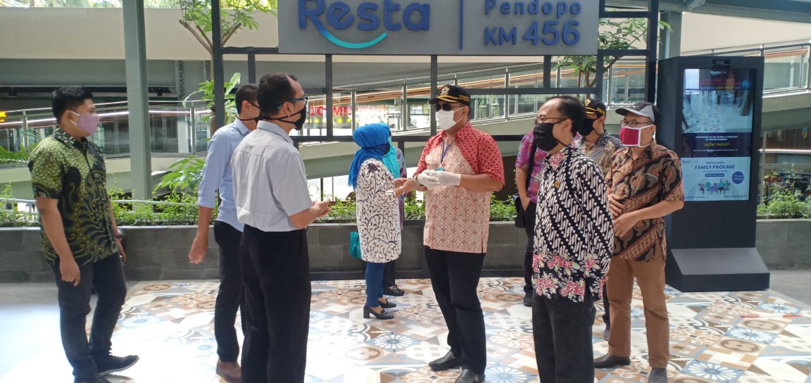 Rest Area Tol Semarang-Solo Batasi Interaksi Pengunjung