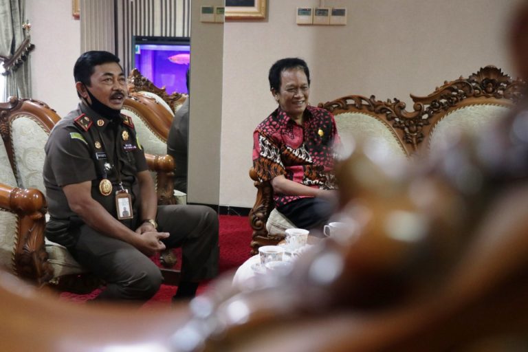 Pimwan Pererat Komunikasi dengan Kajati