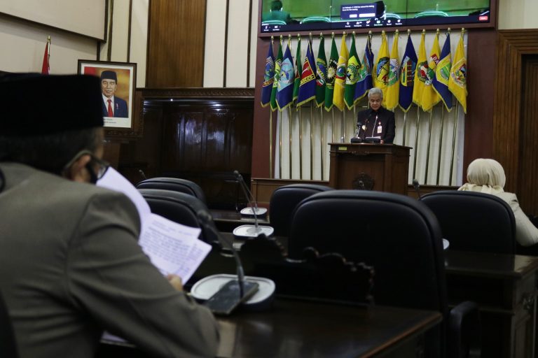 RAPAT PARIPURNA VIRTUAL: Raperda Pertanggungjawaban Pelaksanaan APBD 2019
