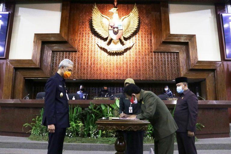 RAPAT PARIPURNA VIRTUAL: Penetapan Raperda Perubahan APBD Jateng 2020
