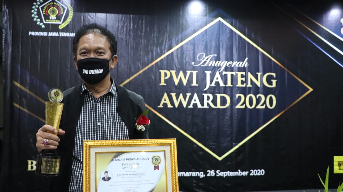 Ketua DPRD Jateng Raih PWI Award 2020