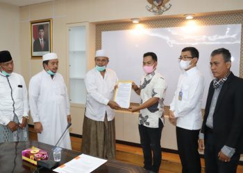 DPRD Terima Aspirasi FUI Jateng