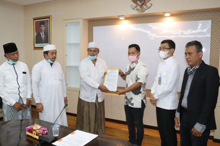 DPRD Terima Aspirasi FUI Jateng