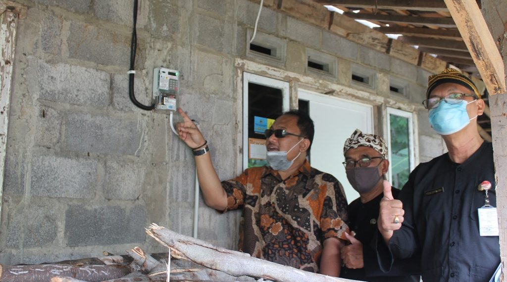 2020, Bansos Sambungan Listrik Murah Terselesaikan