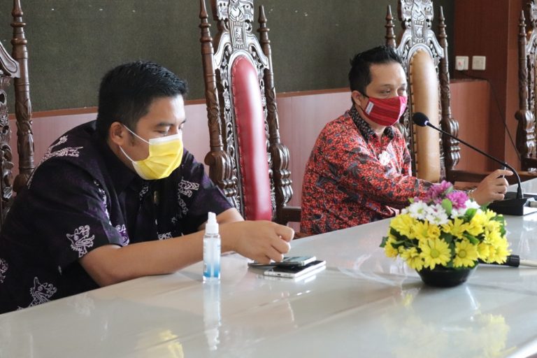 KPU-Dinas LH Olah Limbah Plastik Pilkada