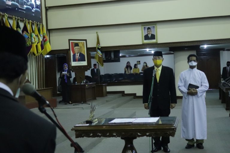 RAPAT PARIPURNA VIRTUAL: PAW Anggota Dewan