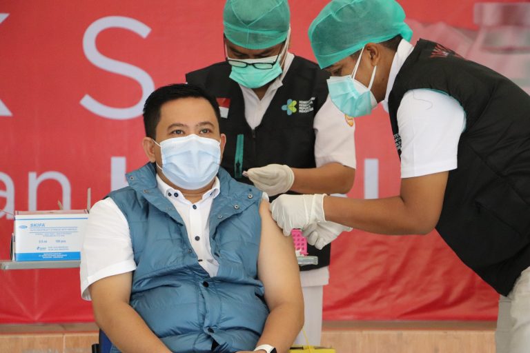 DPRD Siap Awasi Program Vaksinasi