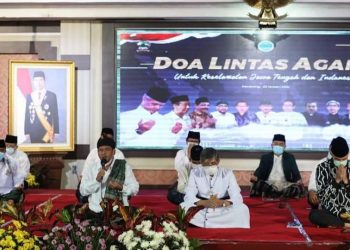 DOA LINTAS AGAMA: Mohon Pertolongan dari Sang Pencipta
