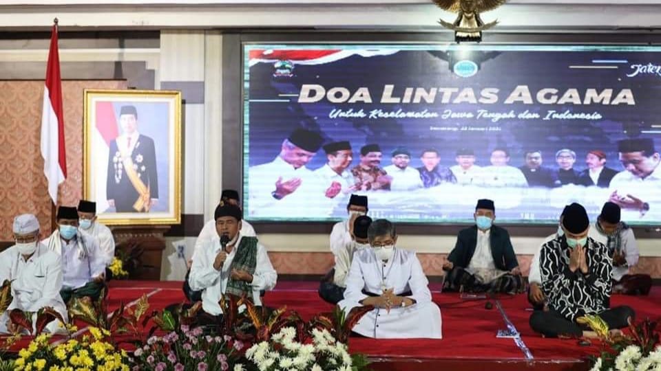 DOA LINTAS AGAMA: Mohon Pertolongan dari Sang Pencipta