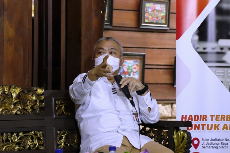 DIALOG INTERAKTIF: Gerakan di Rumah Saja Tekan Penyebaran Covid 19