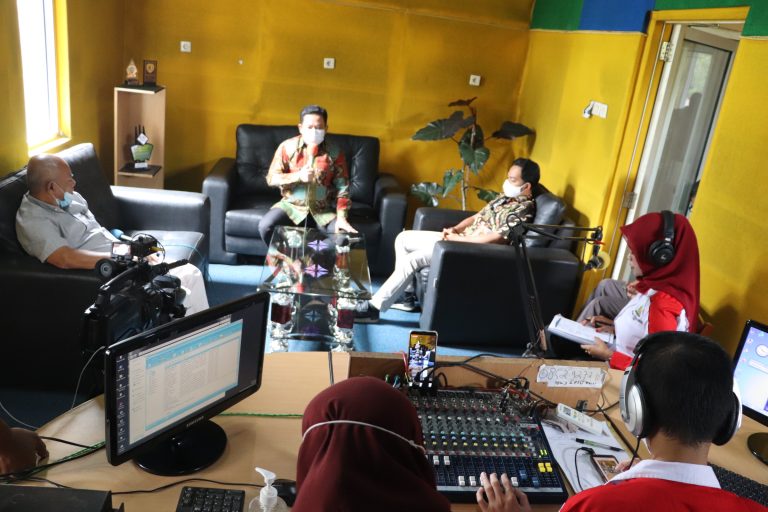 Free Hotspot Permudah Rutinitas Warga