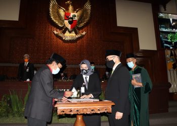 RAPAT PARIPURNA VIRTUAL: PAW Anggota Dewan