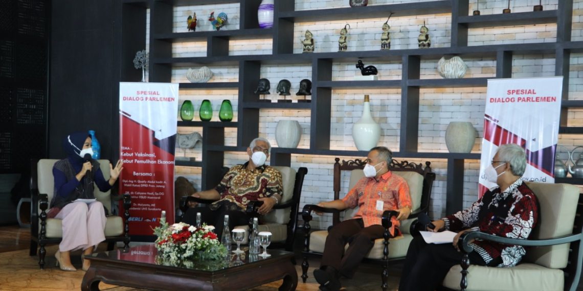 DIALOG PARLEMEN : Vaksinasi Jadi Penyemangat Pemulihan Ekonomi