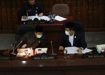 RAPAT PARIPURNA VIRTUAL: Pandangan Fraksi & Tanggapan Gubernur terhadap Raperda CMJT & Perlindungan Anak