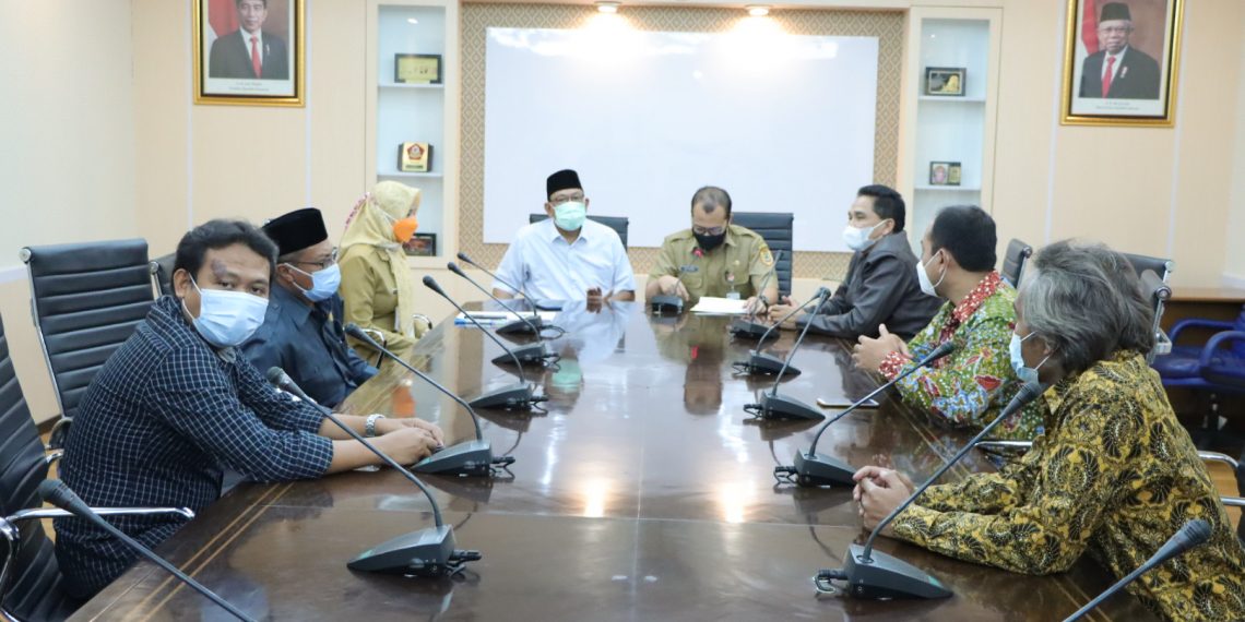 Rembang Kunjungi Gedung Berlian Bahas RPJMD