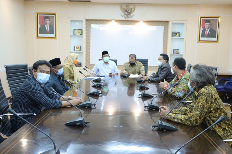 Rembang Kunjungi Gedung Berlian Bahas RPJMD