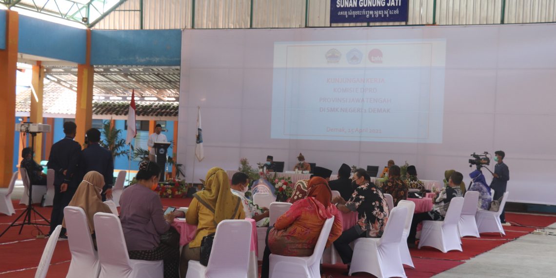 Komisi E Dukung SMK 1 Demak Jadi Sekolah Berasrama