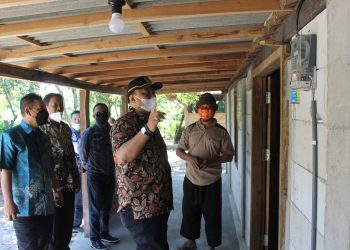 Dapat Bantuan Listrik, Warga Diminta Tetap Hemat