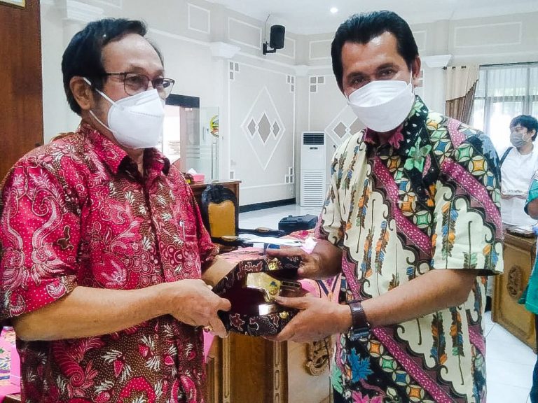 Pansus Dalami Materi LKPj Gubernur ke Banyumas