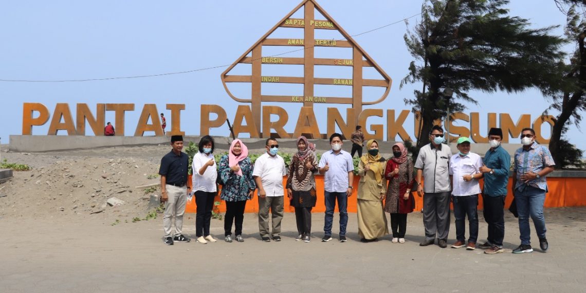 Pengunjung Pantai Parangkusumo Wajib Taati Protokol Kesehatan