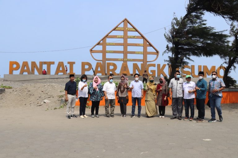 Pengunjung Pantai Parangkusumo Wajib Taati Protokol Kesehatan