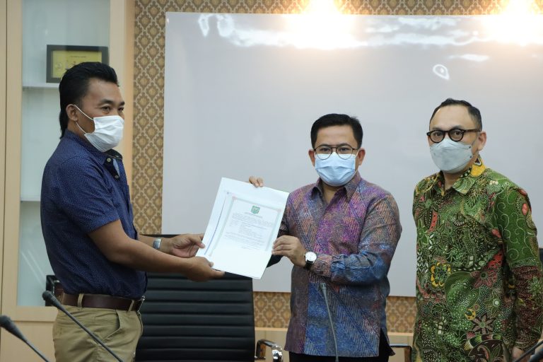 Sukirman Janji Selesaikan Masalah APTI Jateng