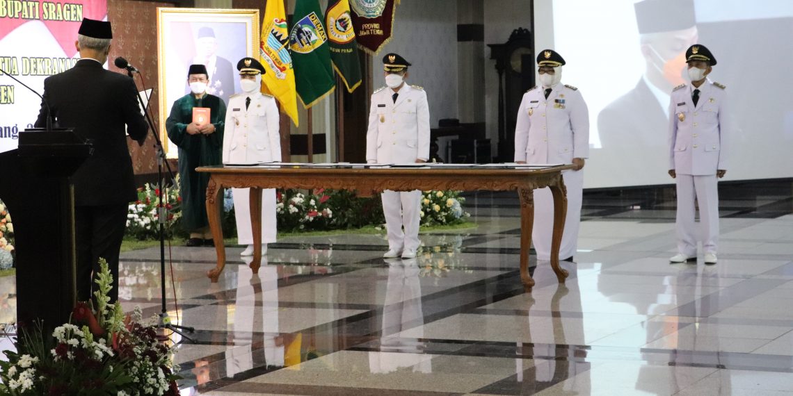 Ketua DPRD Hadiri Pelantikan Bupati Demak & Sragen