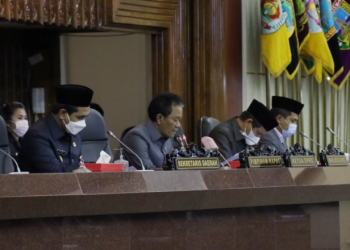 RAPAT PARIPURNA VIRTUAL: Maraton Bahas 4 Agenda