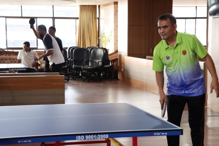 Tingkatkan Imun, Setwan Gelar Tenis Meja