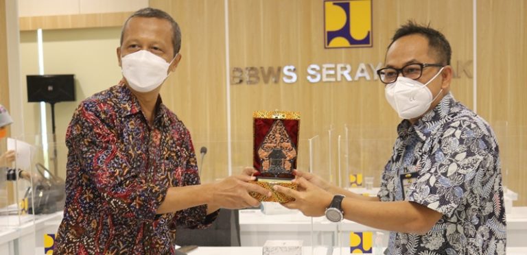 Diskusikan Kualitas Pelayanan BUMD Non Perbankan bersama BBWS Serayu Opak