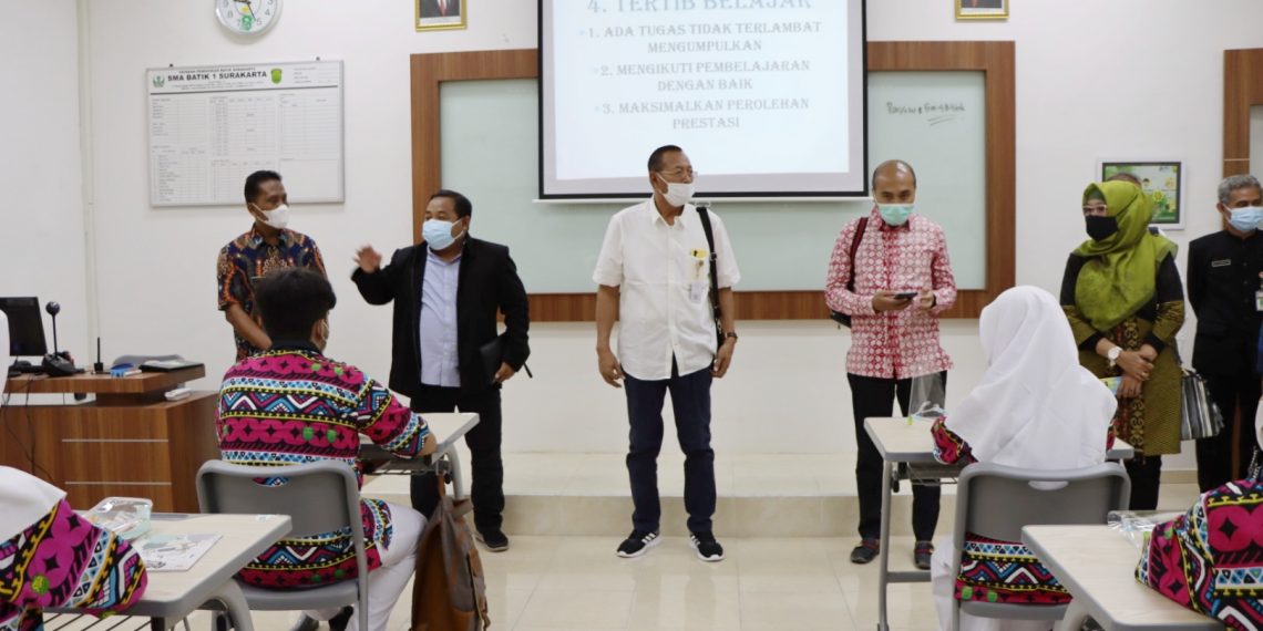 Bagus, Kerjasama Guru & Siswa SMK Batik 1 Solo selama PTM