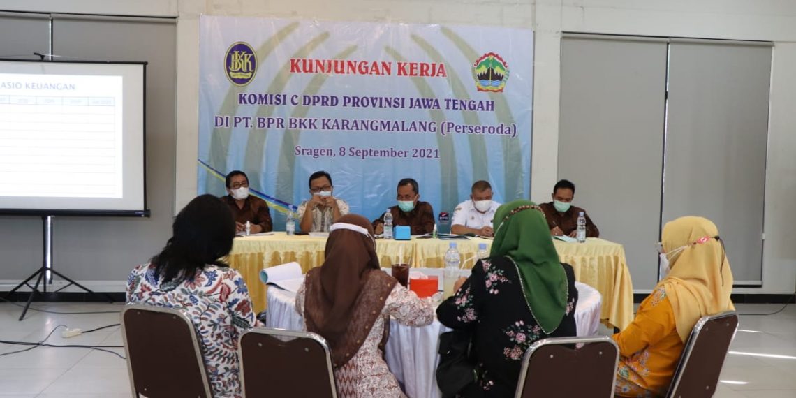 Komisi C Apresiasi BPR-BKK Karangmalang Peringkat I Nasional