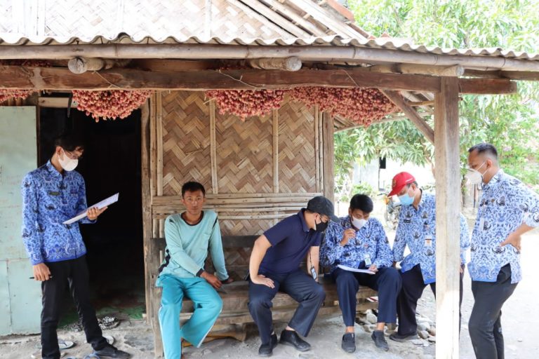 Satgas Penanggulangan Kemiskinan Setwan Jateng Sasar Desa Pamulian