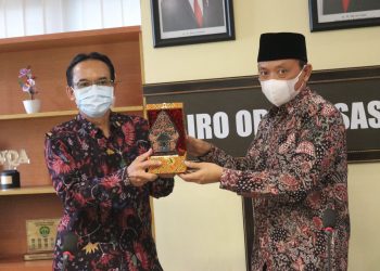 Pansus Kaji Penyusunan Struktur Organisasi Tata Kerja ke Jatim