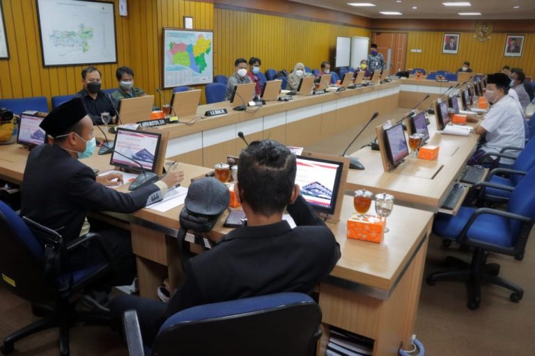 Nelayan Tradisional Berharap Miliki Kartu Pas Kecil