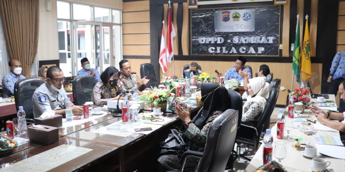 UPPD Cilacap Kejar Target PAD