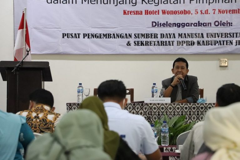 Humas Wajib Pedomani Aturan Tata Tertib Pimpinan & Anggota DPRD