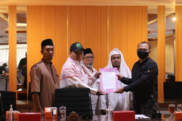 DPRD Terima Aspirasi Forum Umat Islam Semarang