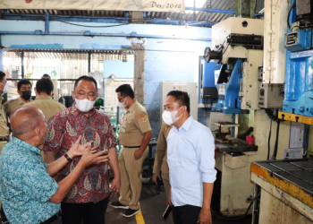 Dipantau, Bantuan PLTS Rooftop di Lingkungan Industri