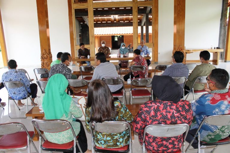 Komisi B Kagum Budi Daya Ternak di Bengkel Sapi Berkembang Pesat